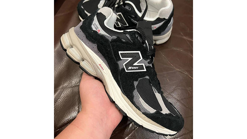 New Balance 2002R Protection Pack Black Grey Side