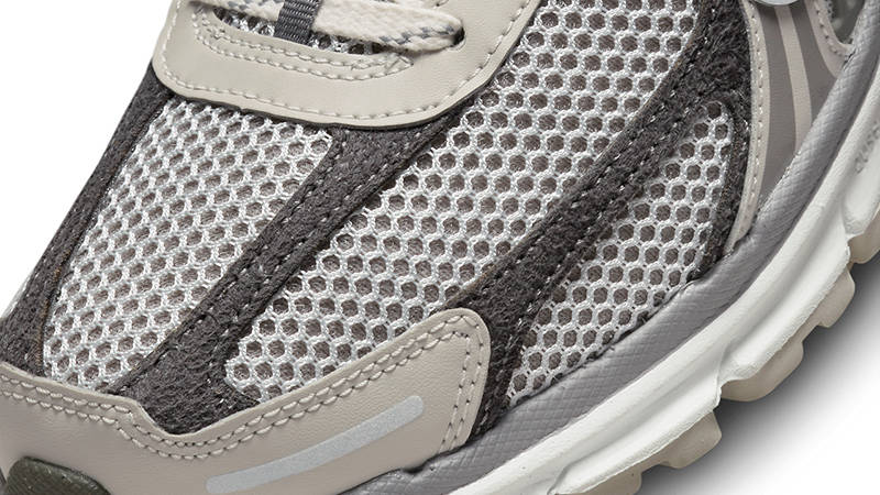 Nike Zoom Vomero 5 Grey Beige FD0791-012 Detail