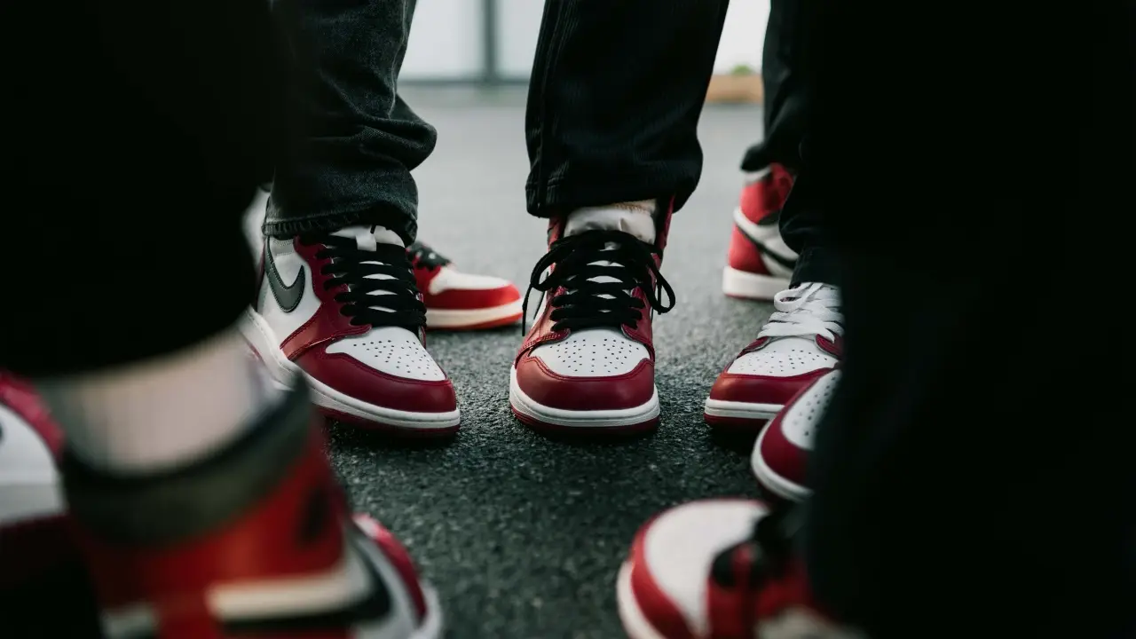 SNEAKER NEWS: Air Jordan 1 High 'Lost & Found' Release