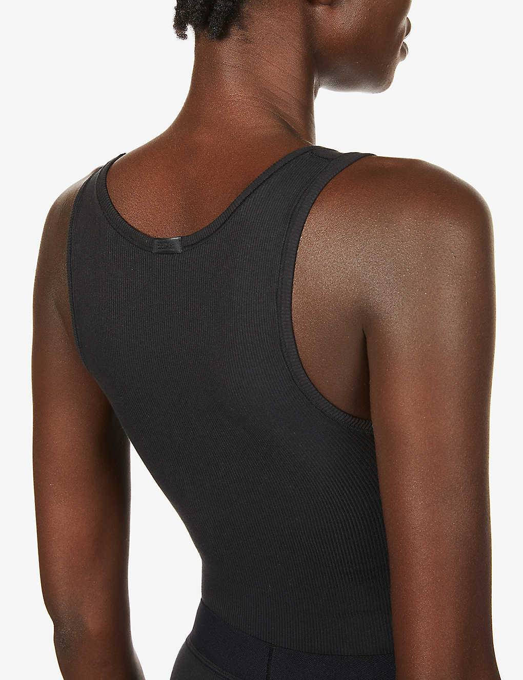 Skims Muscle Tank Soot  Muscle tanks, Muscle tank tops, Tank