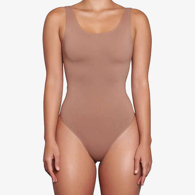 Skims Smoothing Scoop Neck Stretch Woven Thong Body