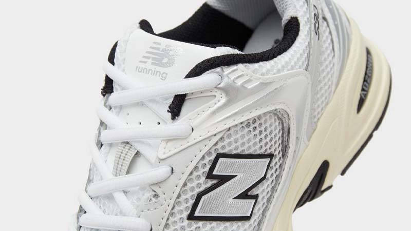 New Balance 530 Silver Cream Closeup