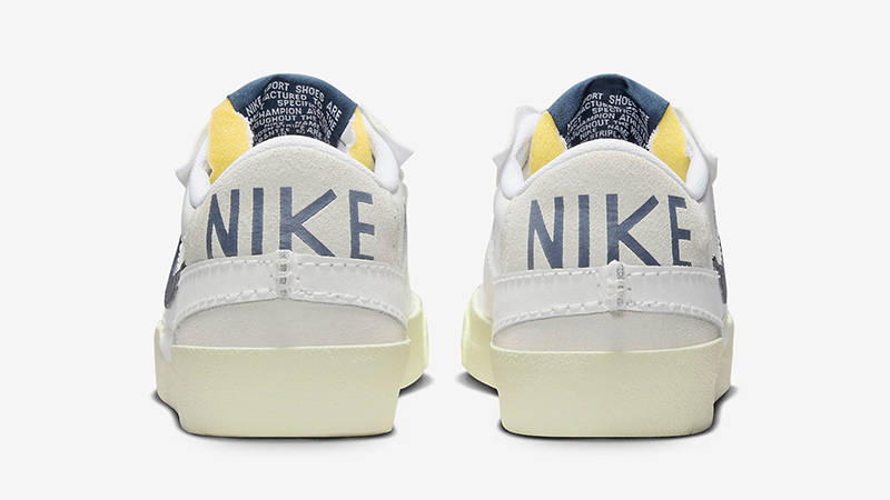 nike blazer low size 5.5