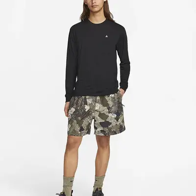 Nike Dri-FIT ACG Goat Rocks Long-Sleeve Top Black Full Image