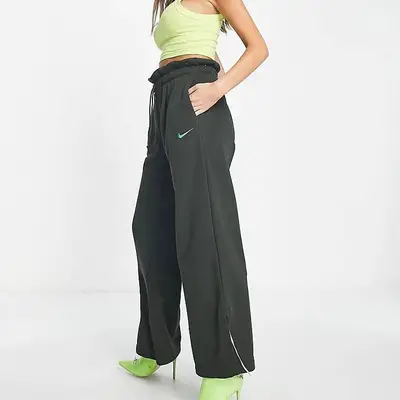 Nike Everyday Modern Fleece High Waisted Joggers