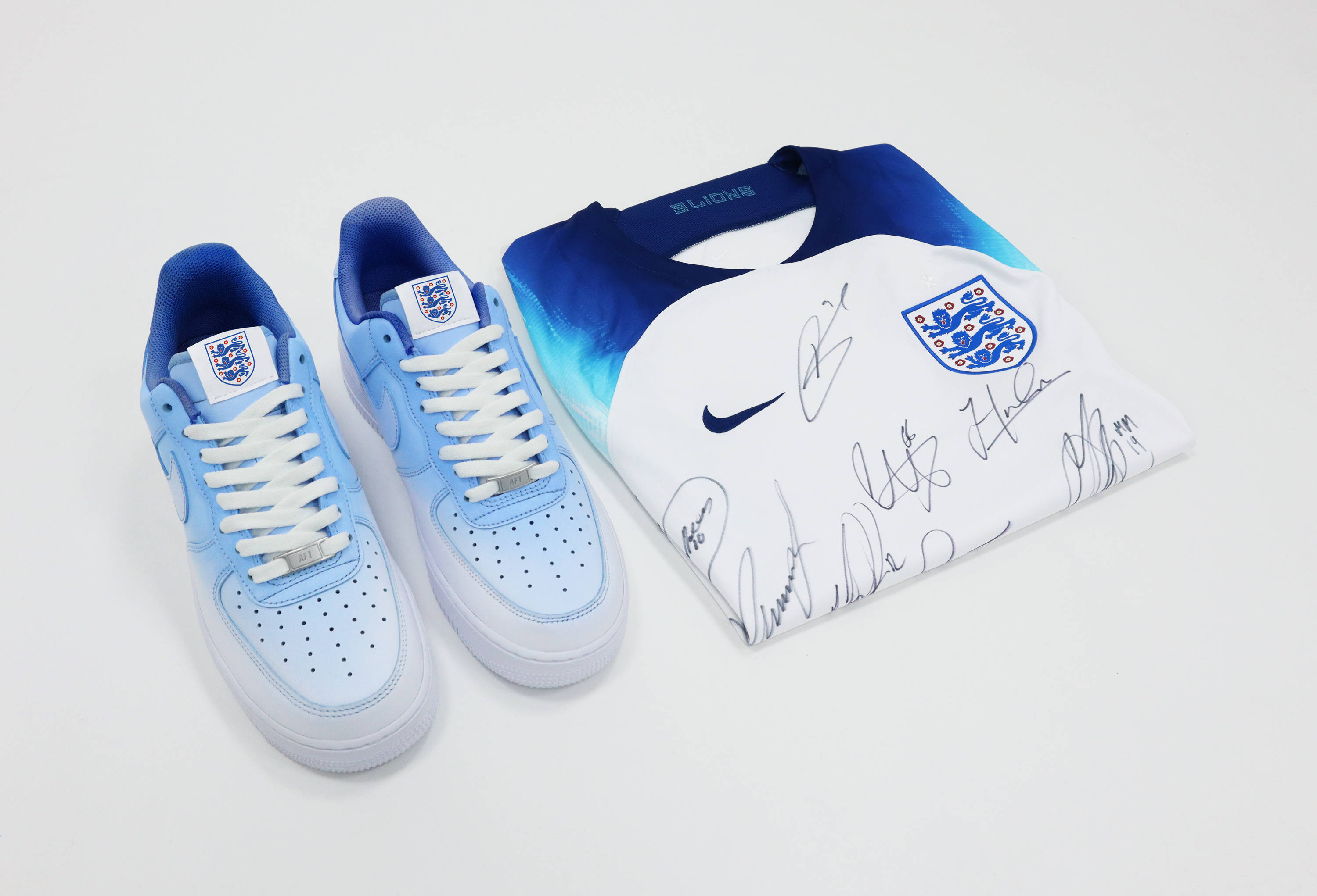 Three Lions On Their Kicks: A Look at The England Team’s Exclusive Nikes