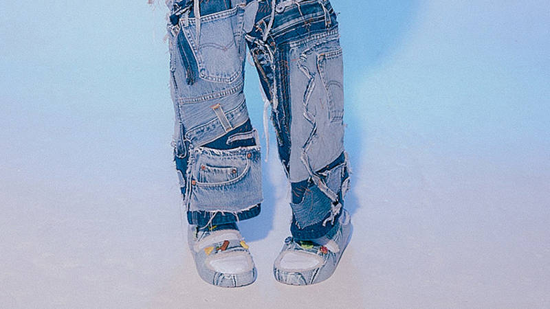 SZA x Crocs Cozzzy Sandal Blue on feet