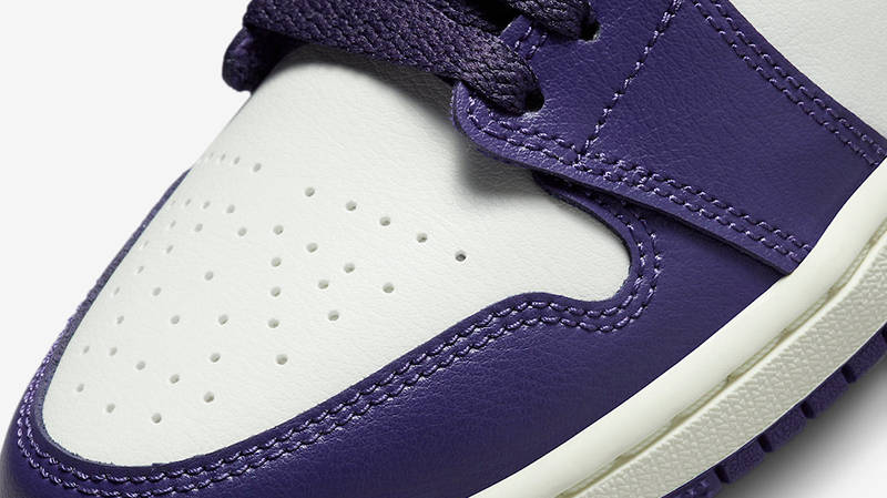 Air Jordan 1 Low Sky J Purple DC0774-502 Detail