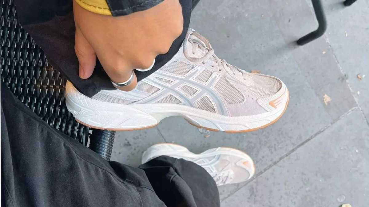 The TikTok Famous Gel ASICS GEL-1130 Is Our Latest Sneaker Obsession