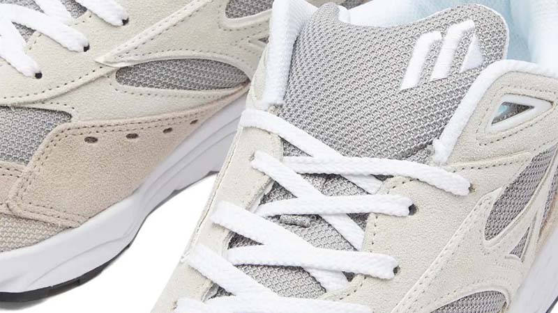 Mizuno Contender S Grey White Closeup