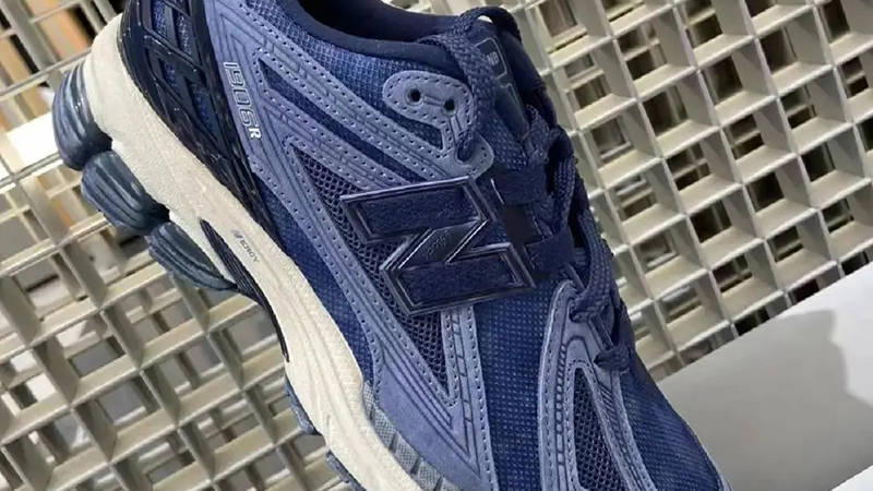New Balance 1906R Navy Side
