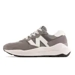 New Balance 827 trainers in White Grey White