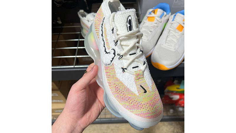 Nike Air Max Scorpion Air Max Day Top