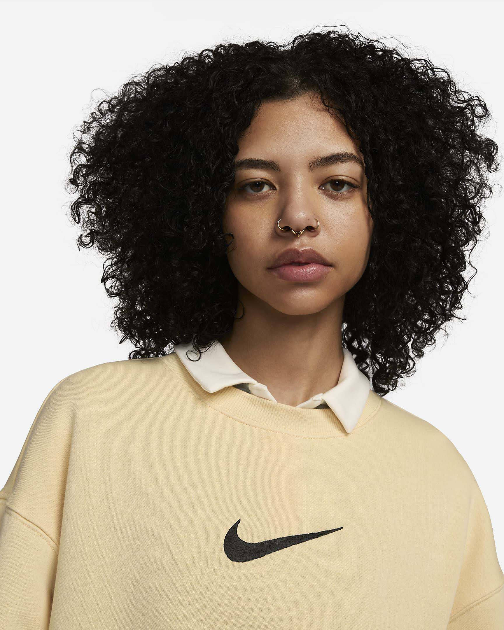 nike-sportswear-phoenix-fleece 