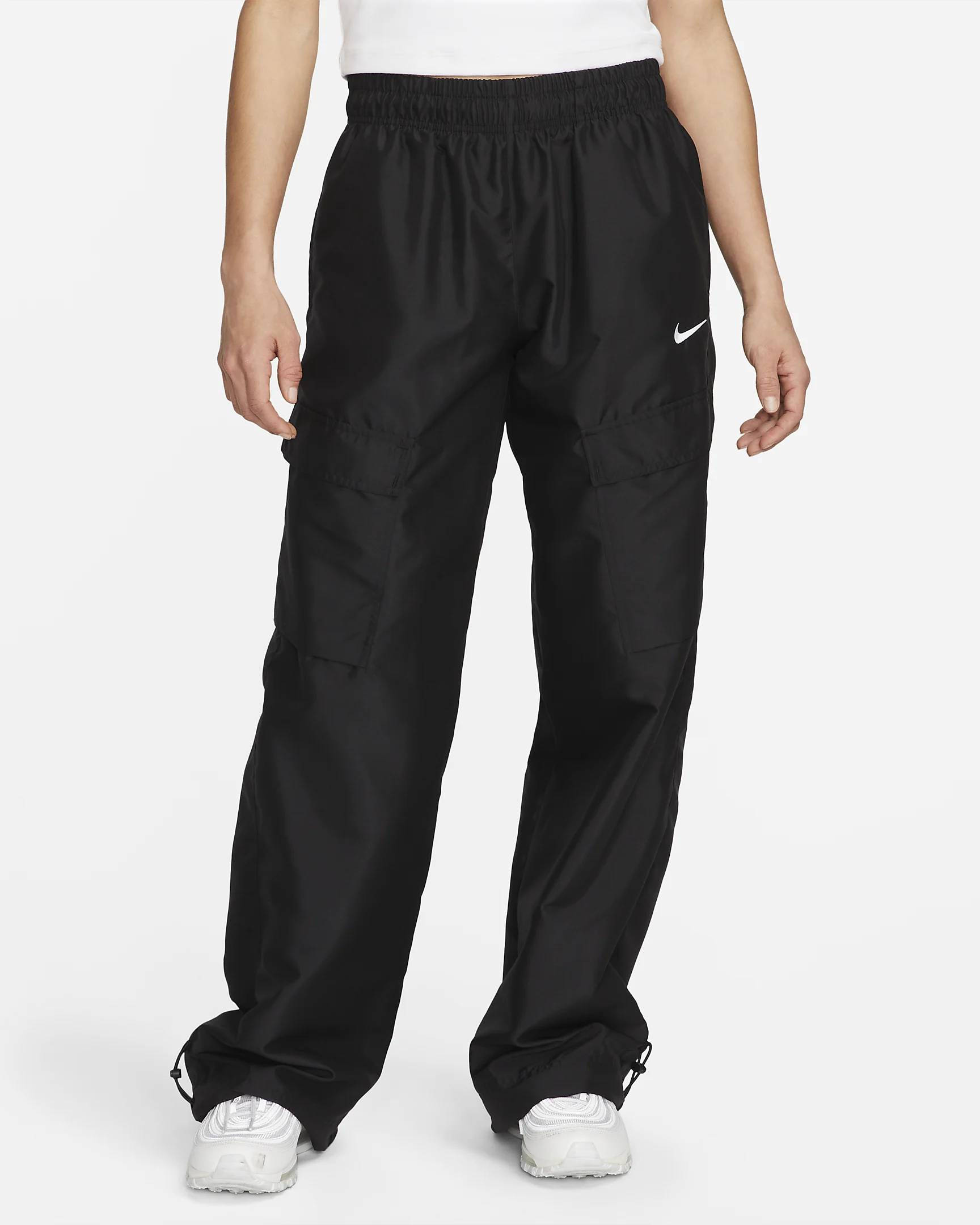 Cargo deals trousers nike