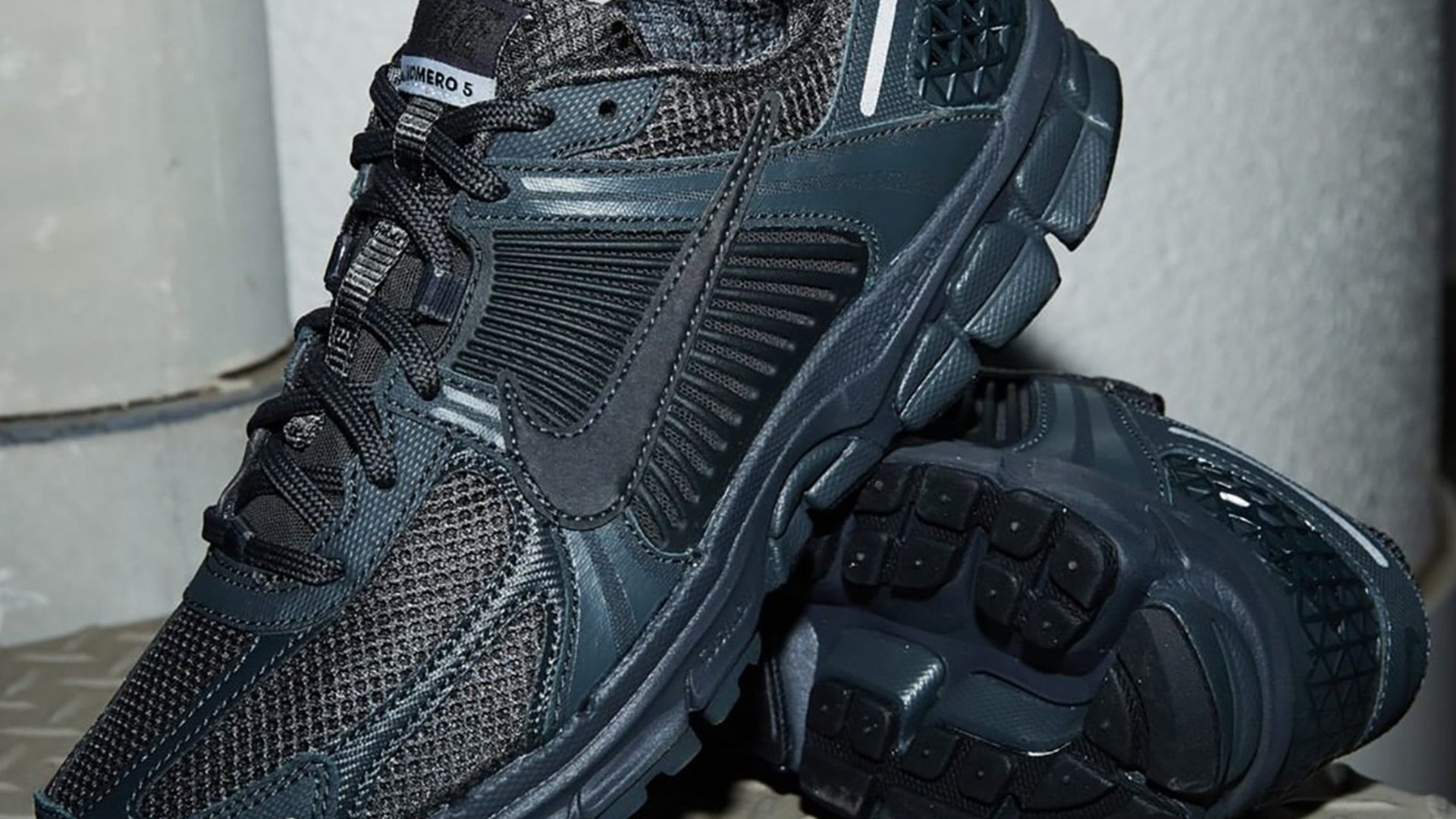 Nike Zoom Vomero 5 Black