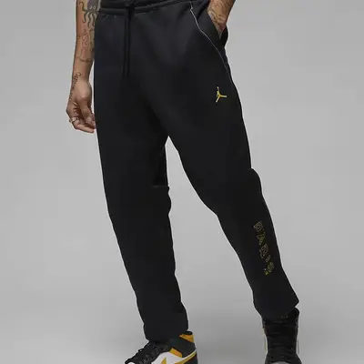 Nike Paris Saint-Germain Fleece Trousers | Where To Buy | DV0621-010 ...