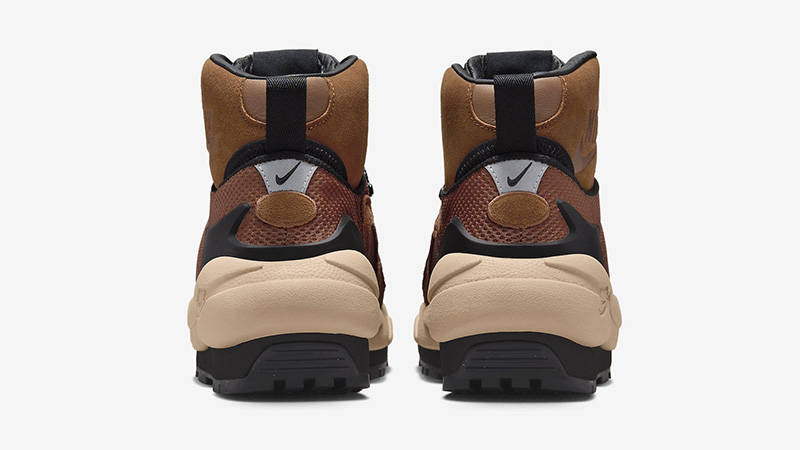 sacai x Nike Magmascape Brown back