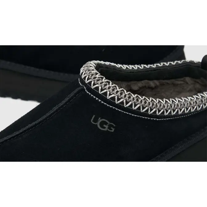 black ugg tazz slipper