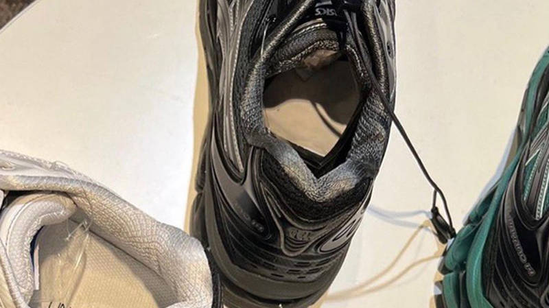 UNAFFECTED x ASICS GEL-Kayano 14 Black Detail 3