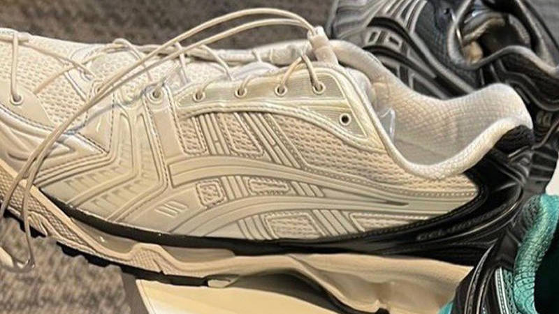 UNAFFECTED x ASICS GEL-Kayano 14 White Side