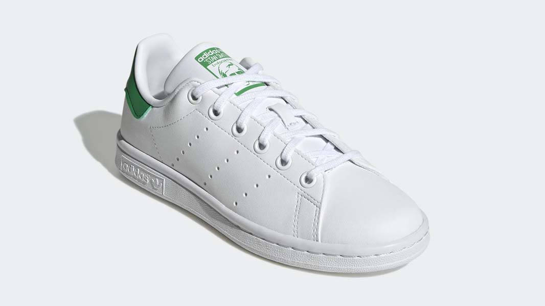 Stan smith junior on sale black and white