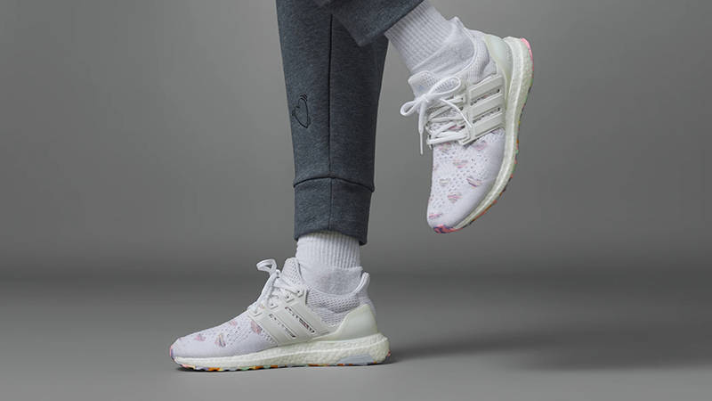 adidas gazelle silver green womens Women's Ultraboost 1.0 White/White/White – Tradehome Shoes