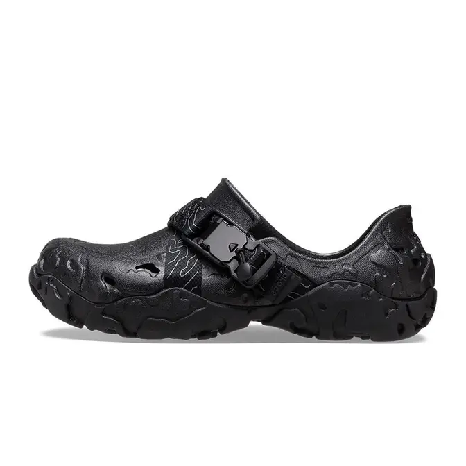 black all terrain crocs