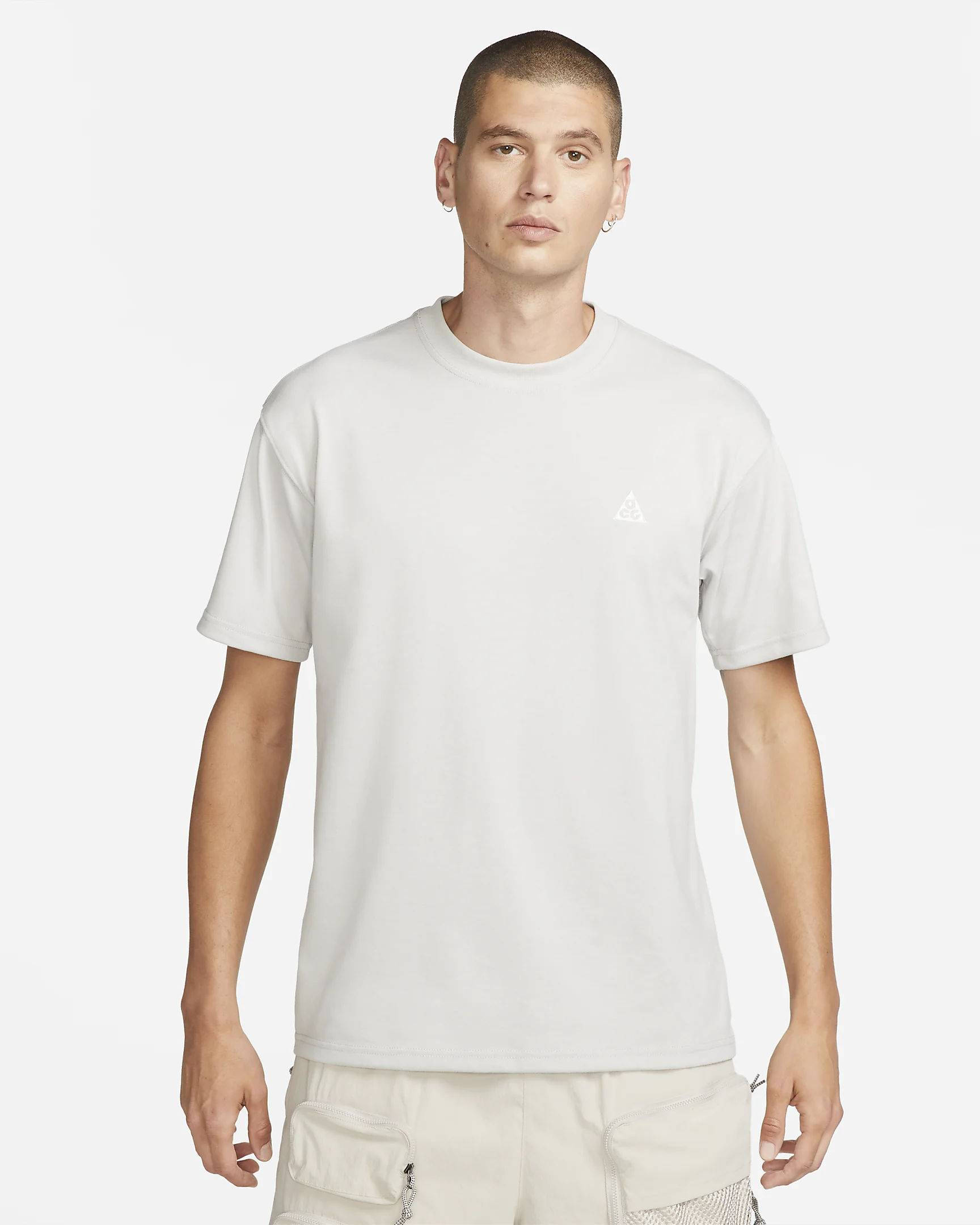 nike acg logo tee