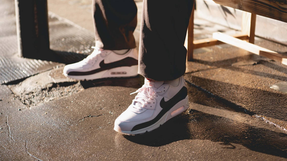 Stay Grounded With the Nike Air Max 90 