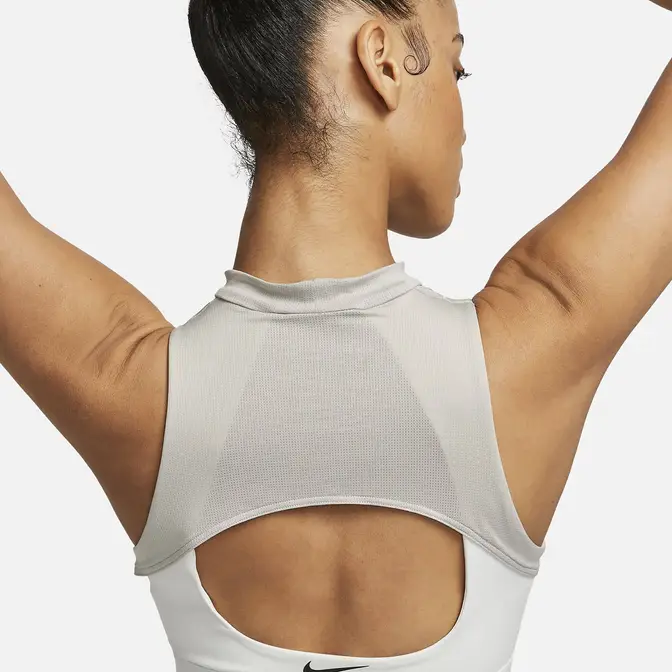 Nike Indy Mini Mock-neck Light-support Padded Sports Bra Summit White Backside Closeup