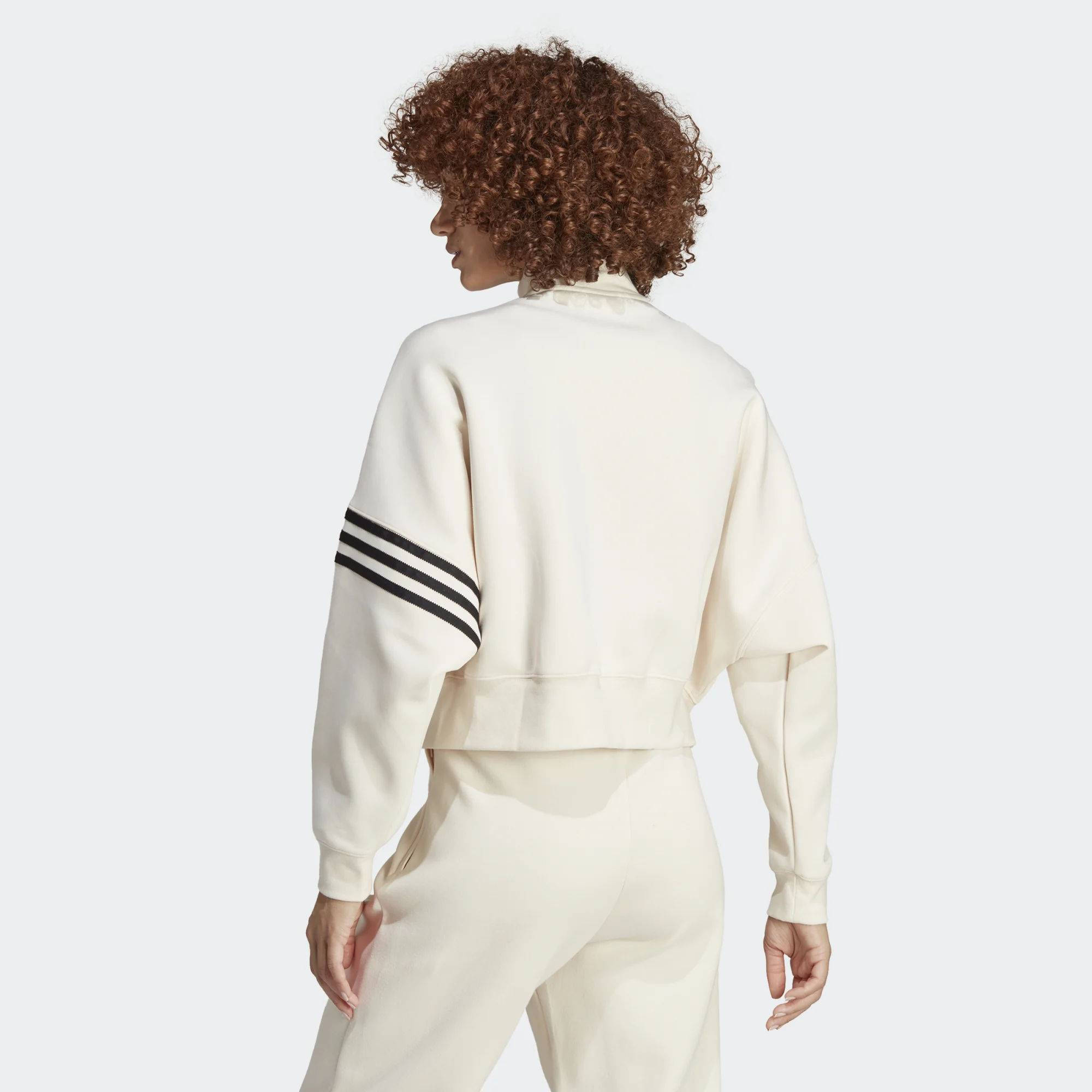 adidas Adicolor Neuclassics Track Top Wonder White Backside