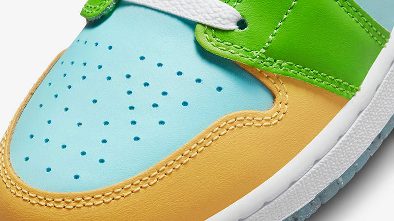 Air Jordan 1 Mid GS Nike Grind DX4368-400 Detail