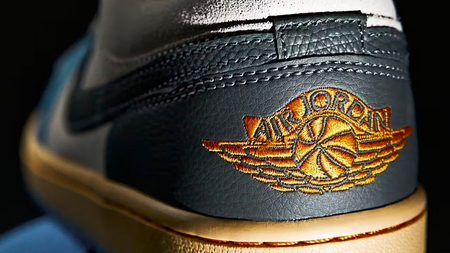 The Air Jordan 1 Low SE "Tokyo Vintage" Pays Homage to MJ's First Trip to Japan The Air Jordan 1 Low SE "Tokyo Vintage" Pays Homage to MJ's First Trip to Japan