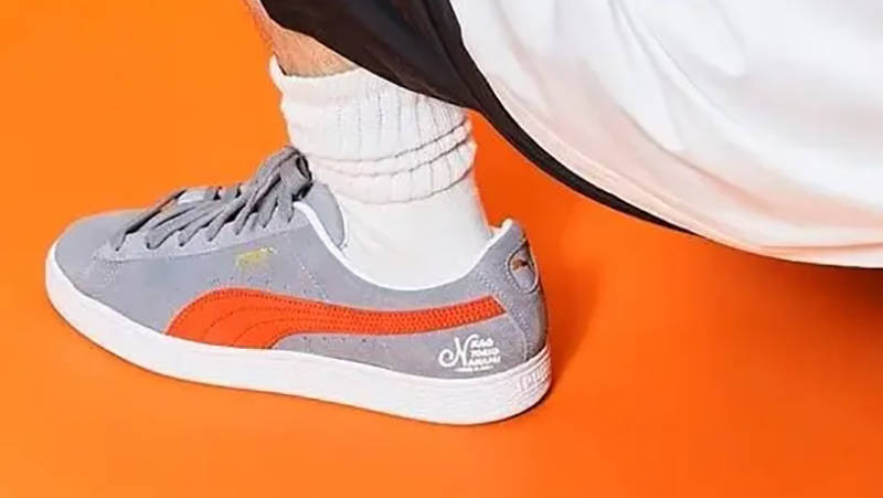 kaoyorinakami x Freak's Store x PUMA Suede Classic Grey on feet