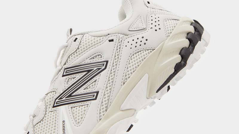 New Balance 610v1 Nimbus Cloud White Black Closeup
