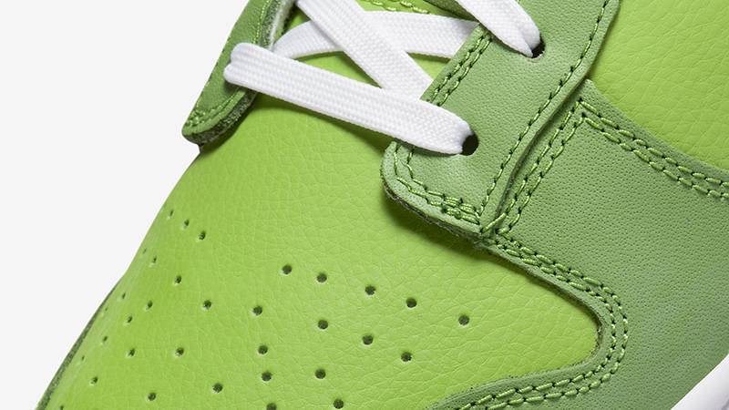 Nike Dunk Low Chlorophyll Green DJ6188-300 Detail