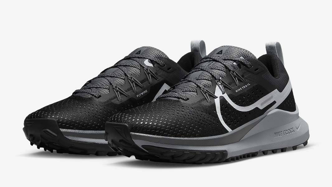 Nike Pegasus Trail 4 Black Dark Grey Front