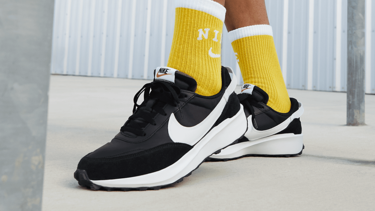 Nike Waffle Debut 1