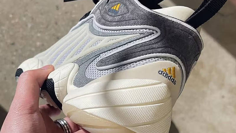 Packer x adidas FYW Intimidation White Grey Back