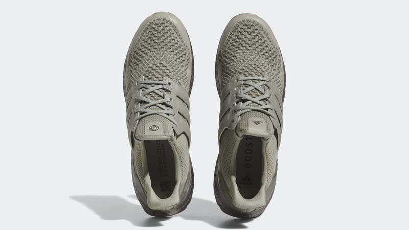 adidas Ultra Boost Golf Silver Pebble Middle