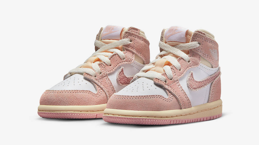 Pink jordan toddler outlet shoes