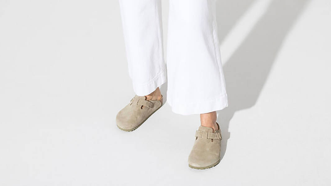 Birkenstock Boston Faded Khaki 1019054 on feet