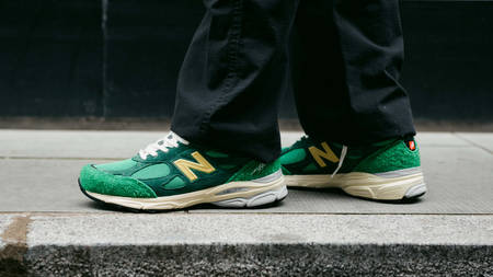 Teddy Santis' Latest Made In USA New Balance 990v3 Is a Green Dream Teddy Santis' Latest Made In USA New Balance 990v3 Is a Green Dream