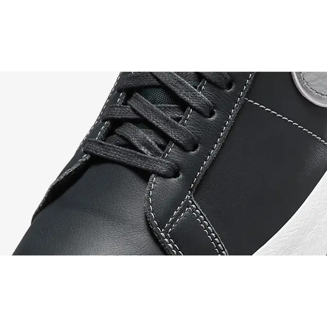 Mason Silva × Nike SB Zoom Blazer Mid Dark Obsidian Silver DZ7260-400 Detail