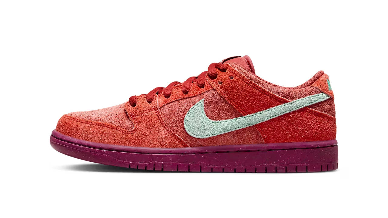 Shaggy Suede Uppers Decorate the Nike SB Dunk Low "Mystic Red"