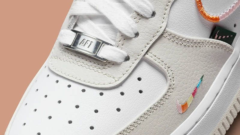 Nike Air Force 1 Low All Petals Unite FN8924-111 Detail 2