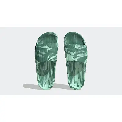 adidas Yeezy 700 Mauve Ric Flair Drip T-shirt Green Mint IE7725 Top