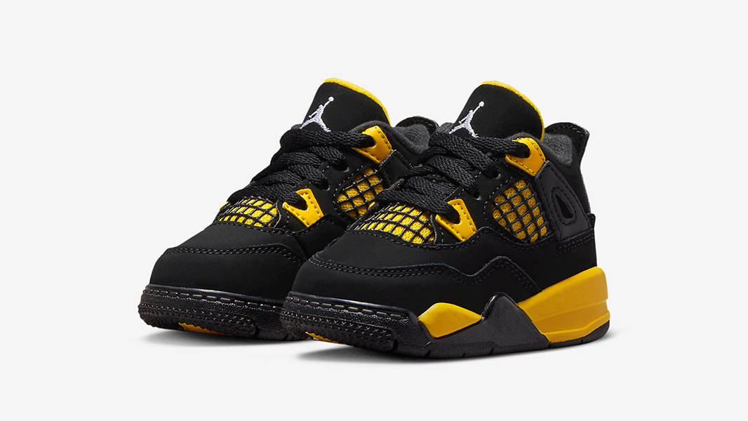 Jordan 4s black outlet and yellow