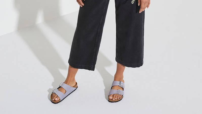 Birkenstock Arizona Nubuck Purple Fog 1024220 on feet